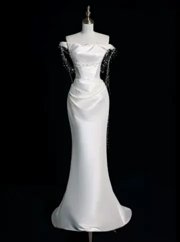 Elegant White Mermaid Bateau with Beading Long Wedding Dress RS134