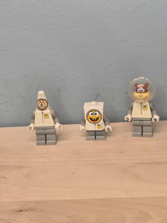 LEGO SpongeBob Spacesuit Astronaut Minifigs 3831 Rocket Ride Lot of 3