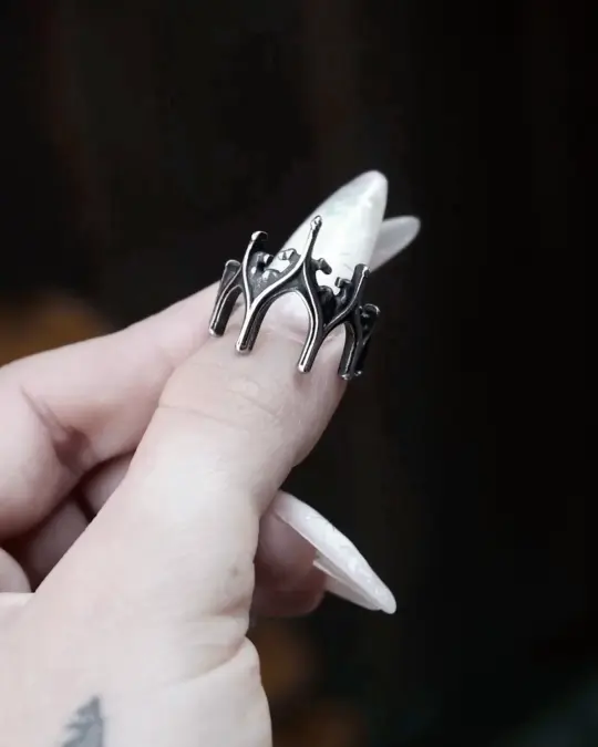 Abbey Hollow Ring