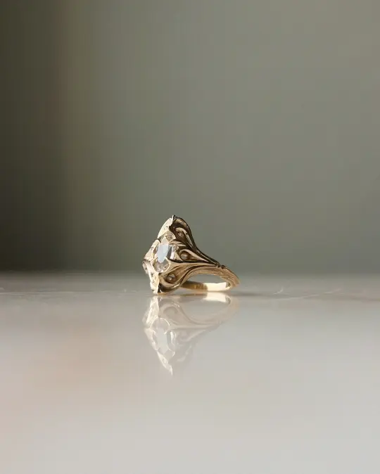 Navis // 4x8mm // Gold