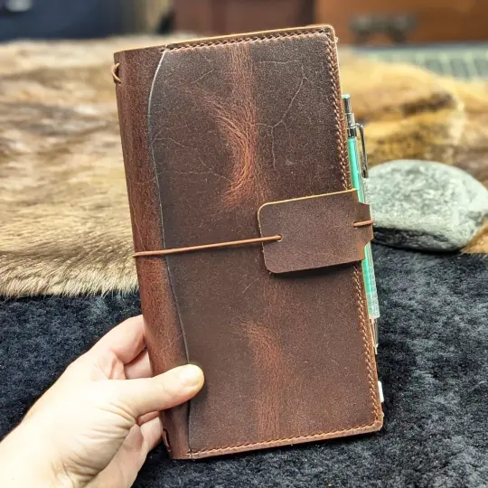 TN STANDARD Traveller's Notebook | Forest Keep ROOTS, No. 4