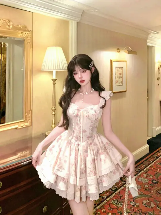 Sweet floral print princess-style short dress with flutter sleeves and a fitted waist R9070