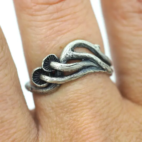 Mushroom wave ring