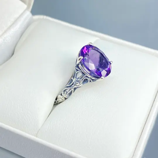 Natural Amethyst Ring, Size 6, Medieval Floral Filigree, Oval Gem, Vintage Jewelry, D173 - Ready to Ship