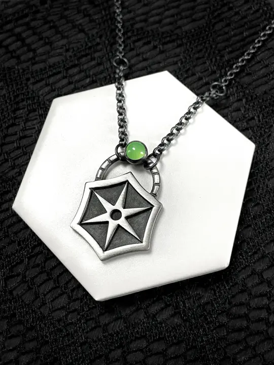 Uranium Glass Nova Necklace