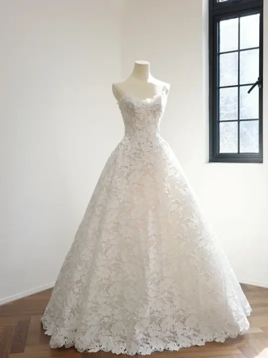 White lace floral strapless dress with a fitted waist and full skirt, long ball gown/bridal gown R8486
