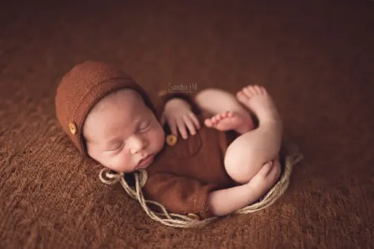 Heirloom ultra thick backdrop in Brown