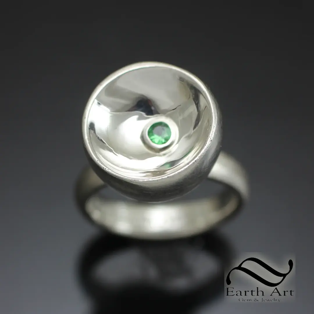 Minimalist Hollow Form Cup ring - Tsavorite garnet
