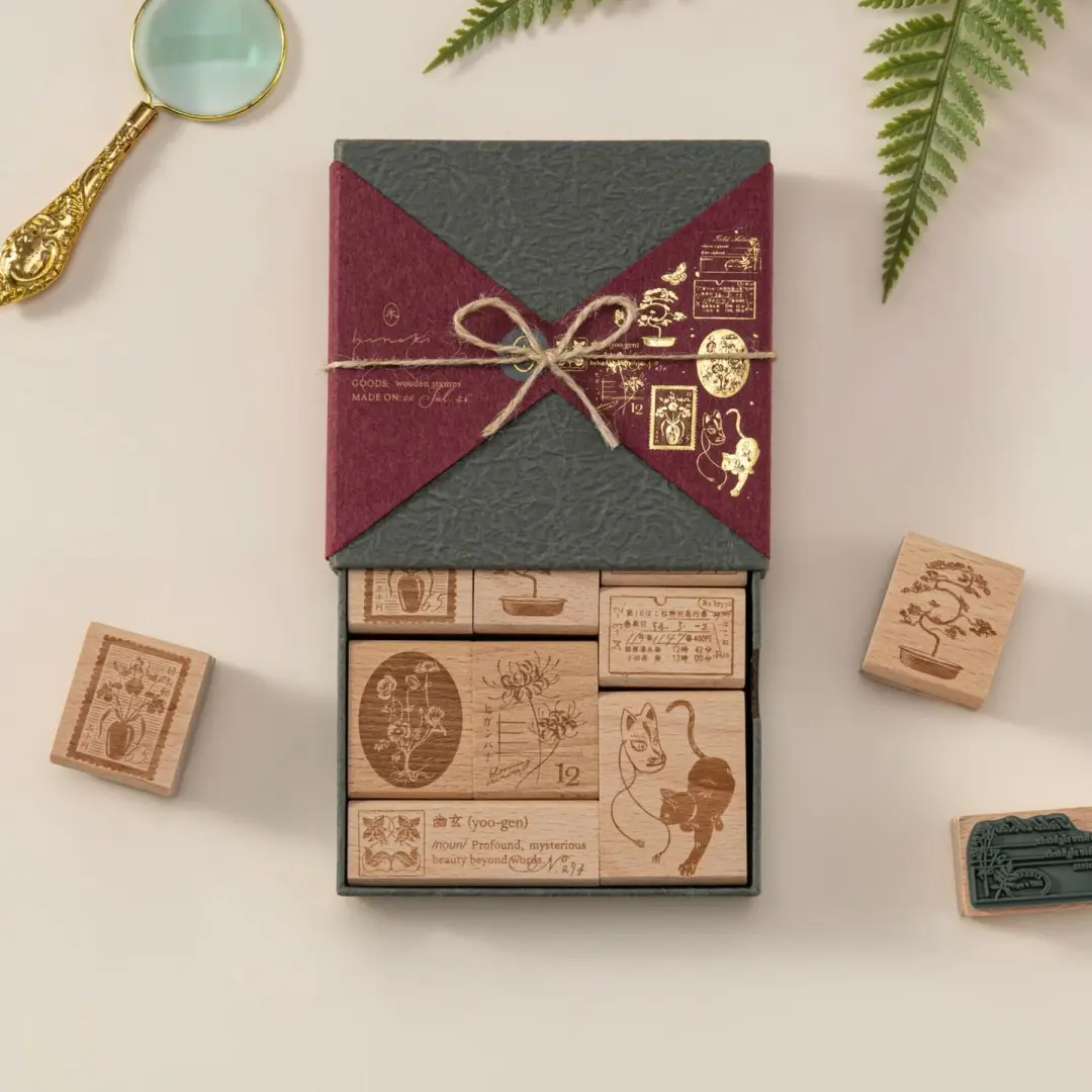 Hinoki - ‘The Wandering Botanist’ Engraved Wooden Stamp Set