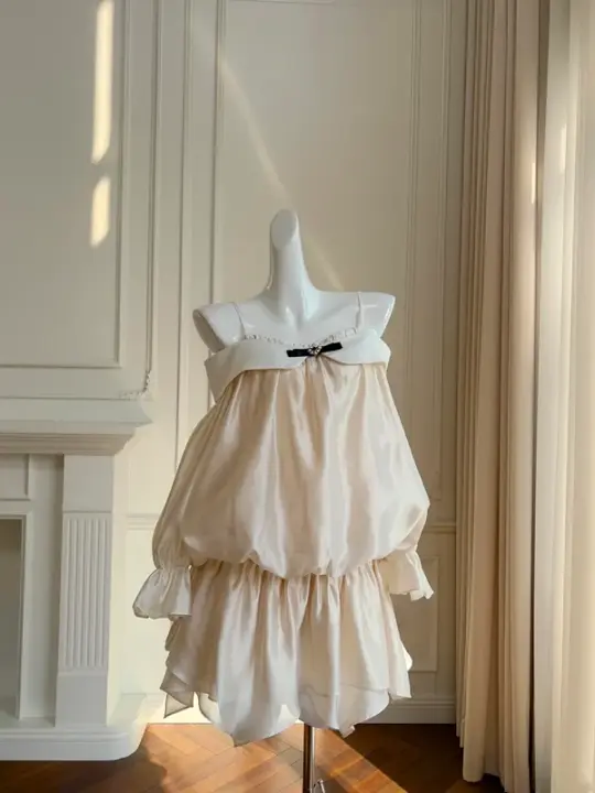 Off-white strapless one-shoulder long-sleeved loose short skirt homecoming dress R5014