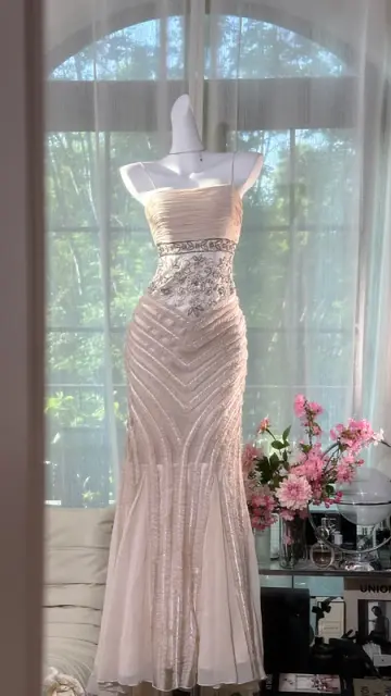 Light pink halter-neck fitted bodycon mermaid long ball gown R7613