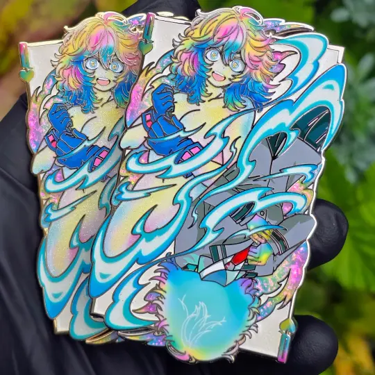 Queen of Hearts Pin (White Pearl Card)