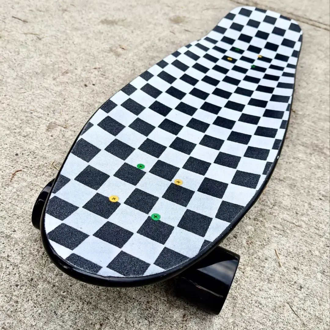 Checkered 8” Complete Cruiser