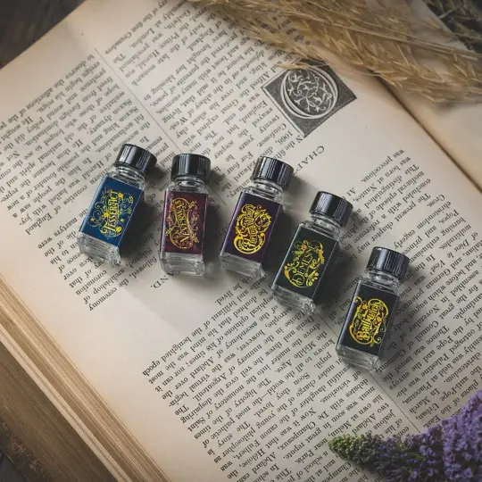 Tesseract Collection Box