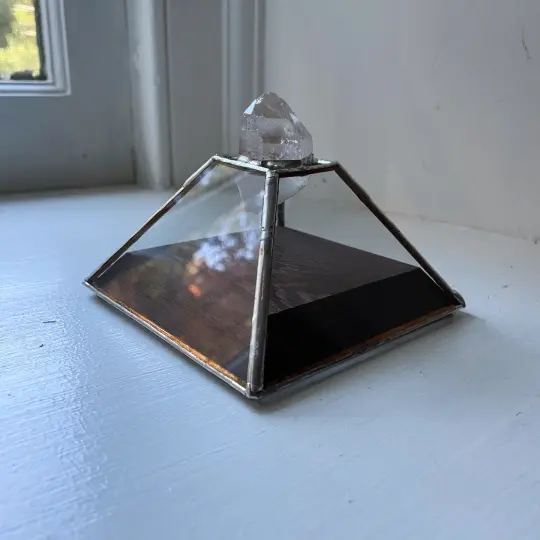 Crystal Topped Pyramid Box, no.1