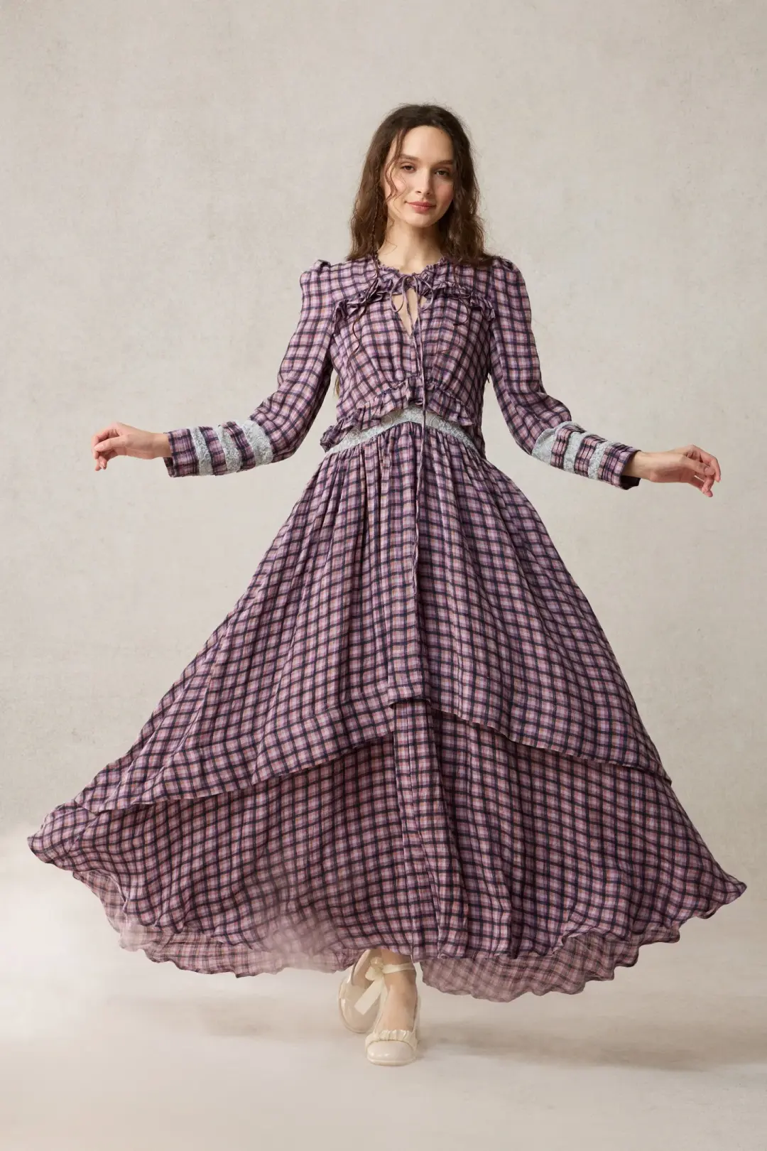 Rosewood 17 | Lace Linen Dress Gown