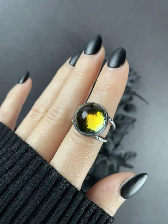 Autumn Vintage Crystal Ball Glass Ring  - Size 7.5