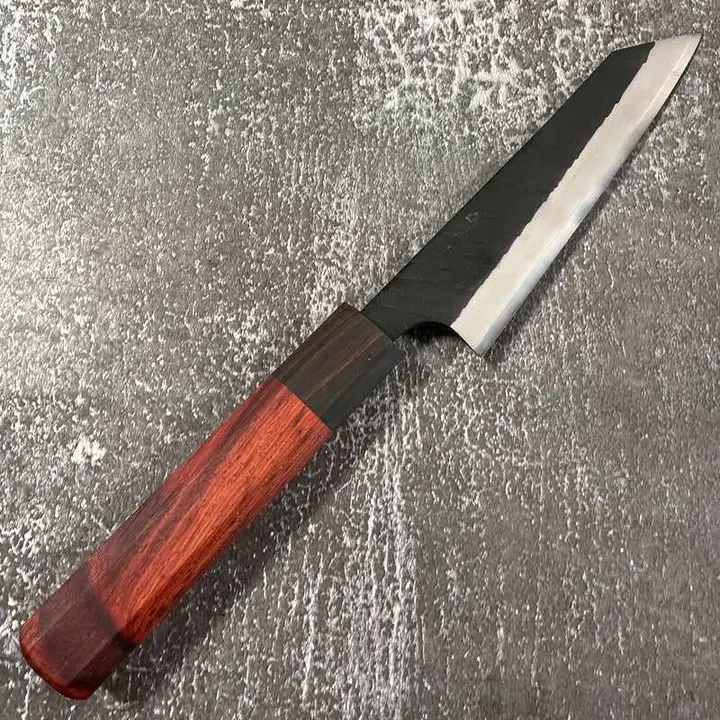 Nigara Hamono SG2 Kurochi Tsuchime 150mm Honesuki Rosewood handle