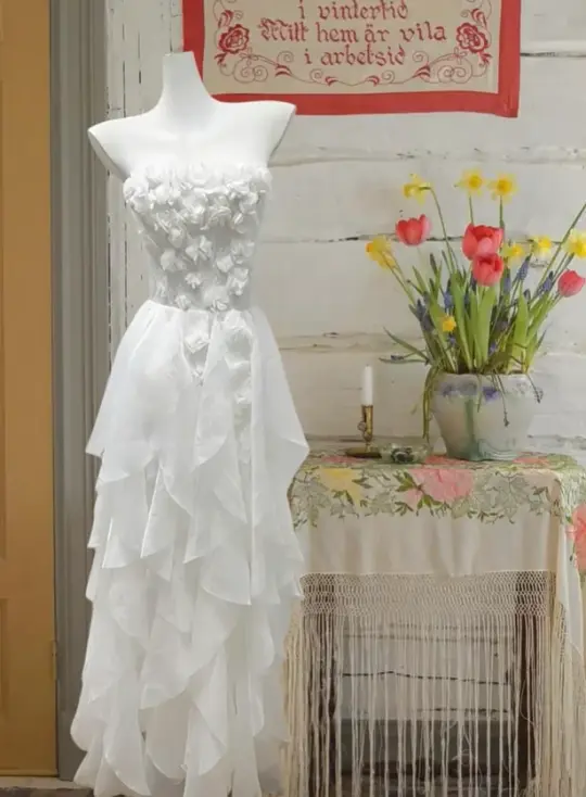 White tube top three-dimensional flower waist slim chiffon long skirt, ball gown R6241