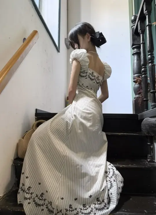 Niche Striped Women's Prom Gown White Waist Fitted Maxi Evening Dress Birthday Dress — Fall Outfit 2026 New  RS3245