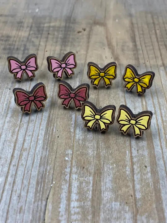 Bow Stud