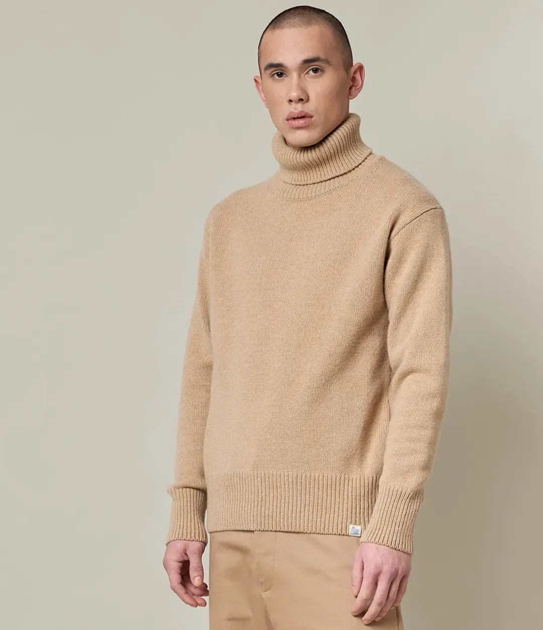 Sturdy Merino Wool-Cashmere Turtleneck