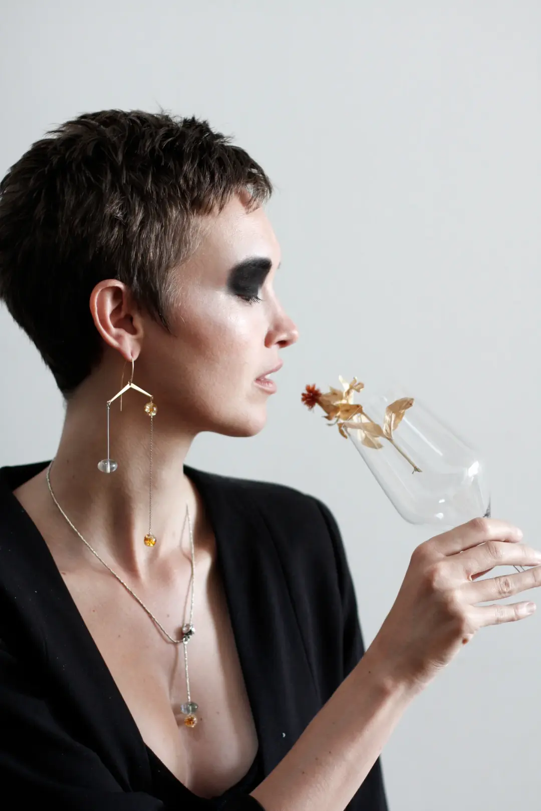 Tick tock single earring