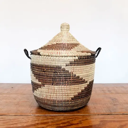 Medium Lidded Senegal Basket in Natural and Black