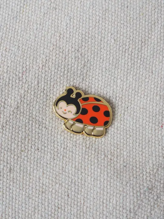 Natamori Ladybug Pin