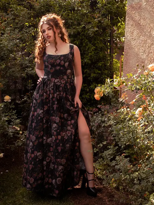 Novella Maxi Dress in Decayed Beauty Print