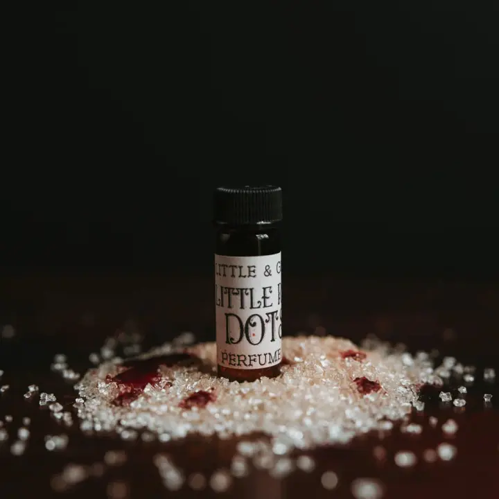 Little Red Dots | Artisan Perfume
