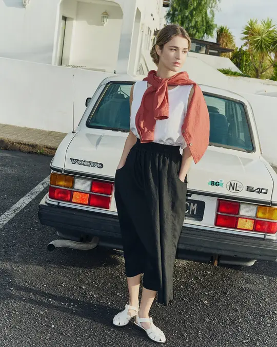 OIA gathered linen skirt