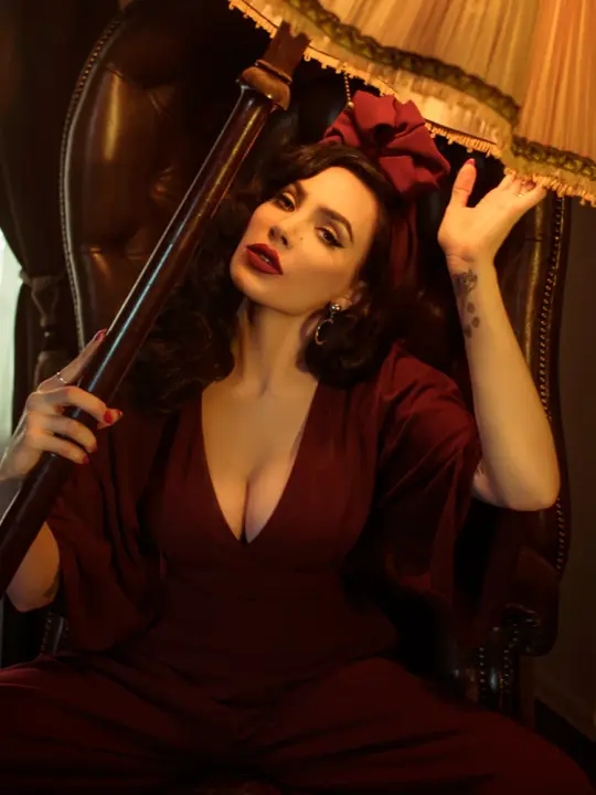 Bauhaus Top in Oxblood