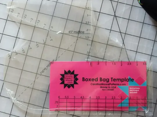 Boxed Bag Template & Pattern for a Simple Boxed Zippered Pouch
