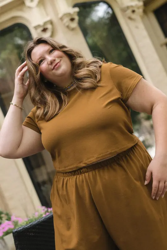 Eden Tee in Almond
