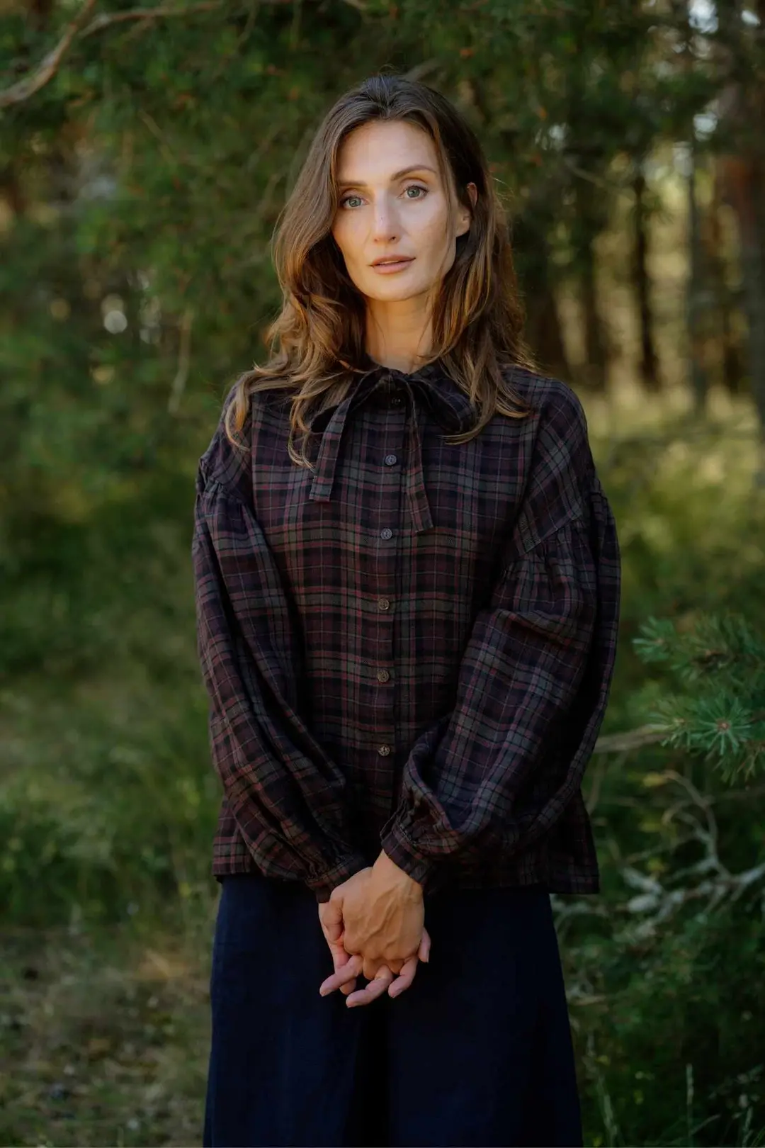 Clementine – Linen Shirt with Bow-Tie Collar