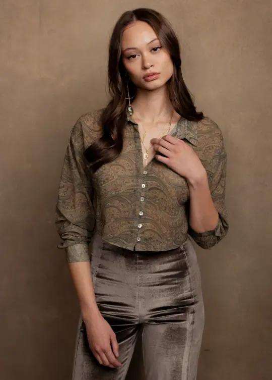 Agnecia Top in Umber Paisley Print
