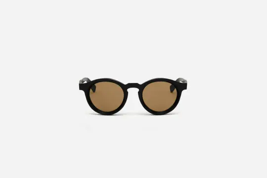 P3 Round - SP-01 ~ Black/Tobacco