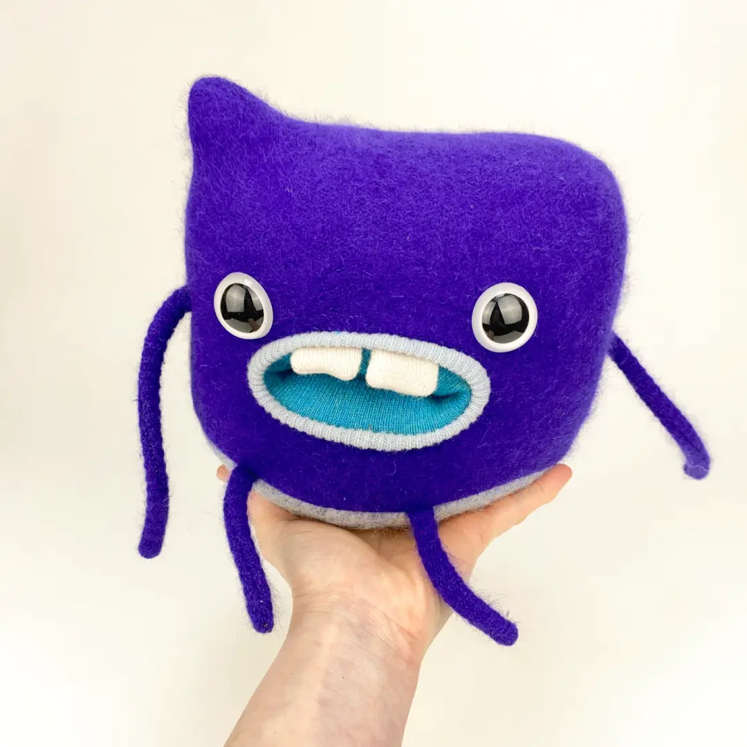 Flinch the plush my friend monster™ sweater stuffy
