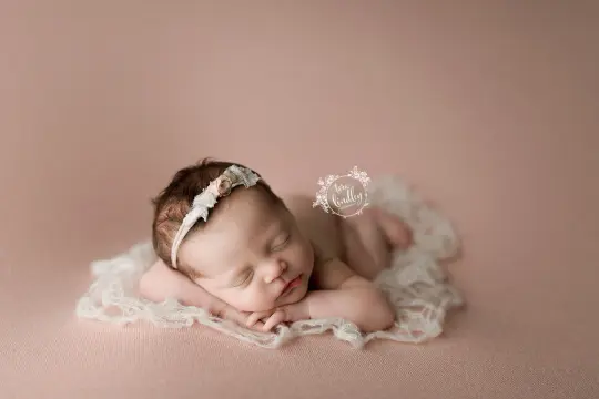 Dolly knit beanbag backdrop in Blush