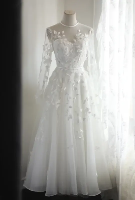 White sheer printed long-sleeved fitted ball gown R6790