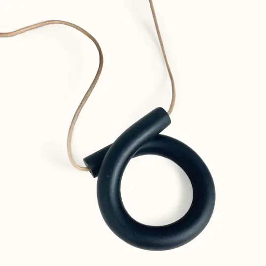 Loop Necklace