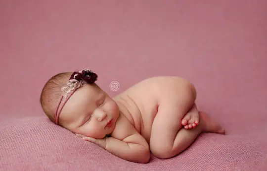 Sue thick knit beanbag backdrop