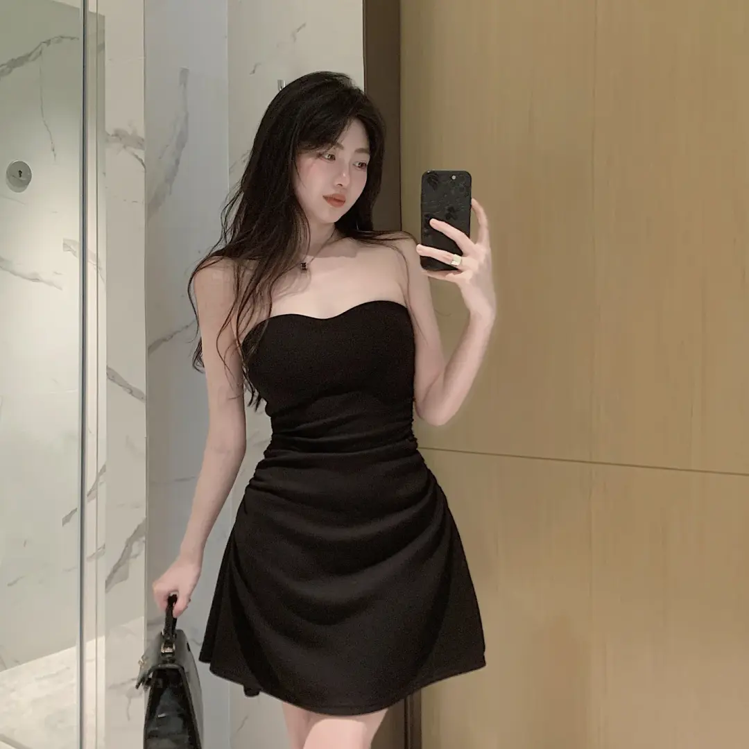Tube top design fishtail hem A-line dress women's waist dress little black dress R3149