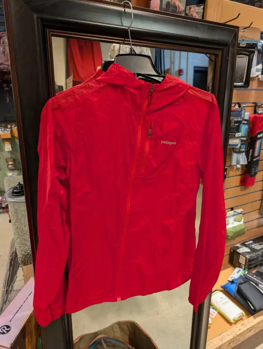 USED Patagonia Houdini - Medium