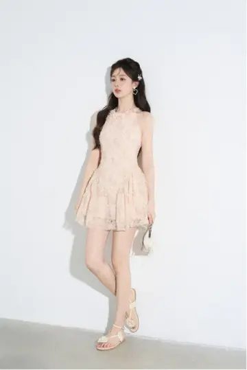 Soft Pastel Pink Halter Neck Lace Dress, Delicate Floral Applique Sleeveless Fit-and-Flare Cocktail Mini Dress R9328