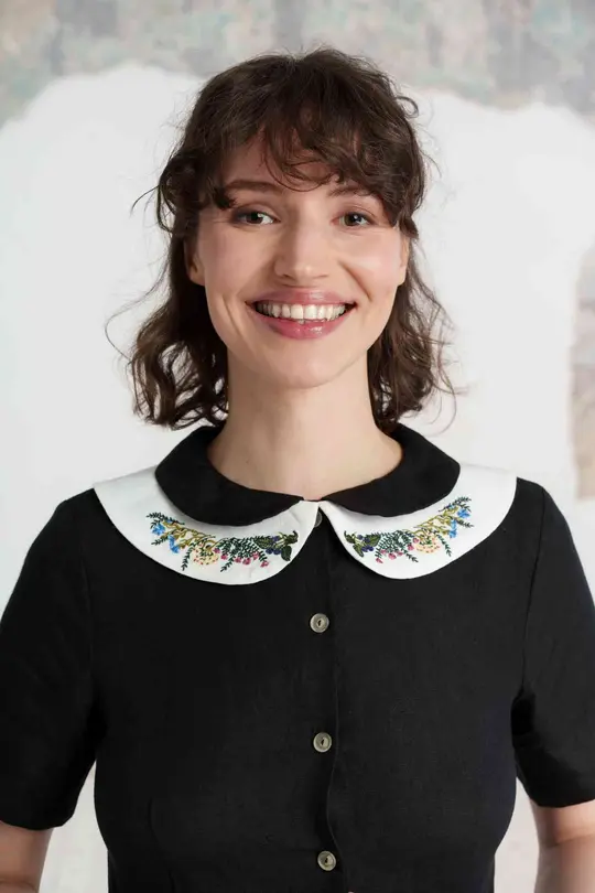 Peter Pan Collar with Embroidery