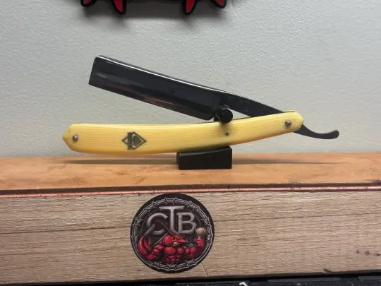 Puma No. 39 — 6/8 Straight Razor