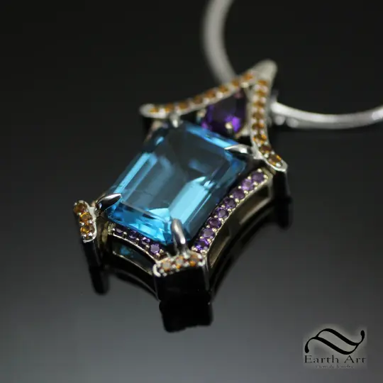 Topaz Pendant in Silver and Gold