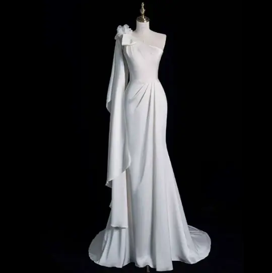 Elegant White Mermaid One-shoulder Satin Floor-length Wedding Dress RS152
